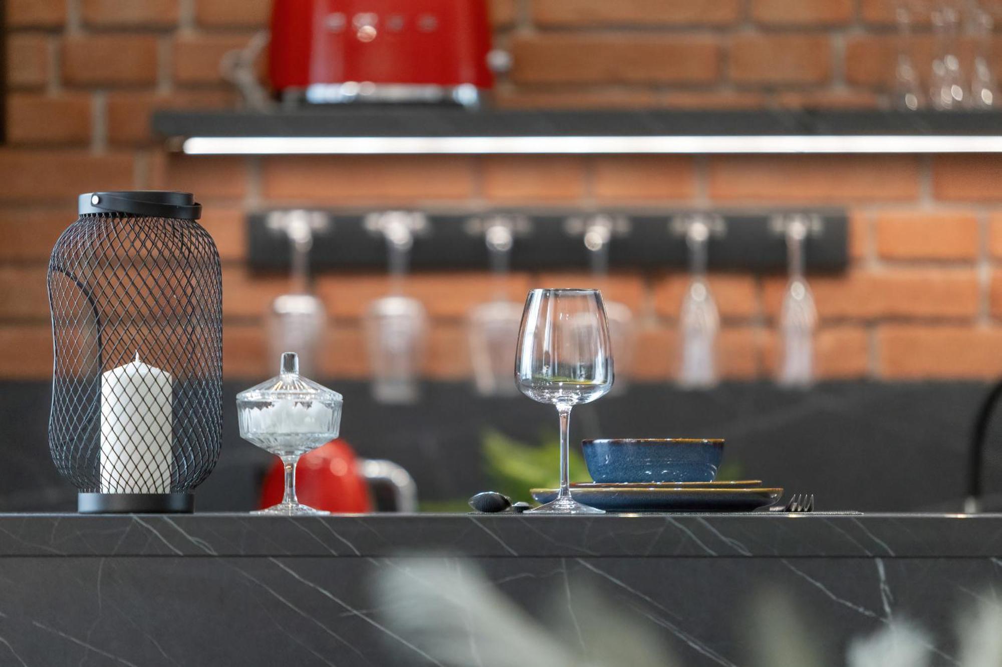 Exclusive Grey And Red Apartment In Warsaw Center By Noclegi Renters Экстерьер фото